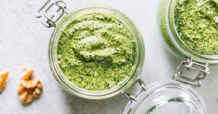a-5-ingredient-green-goddess-dressing-you'll-want-to-add-to-everything