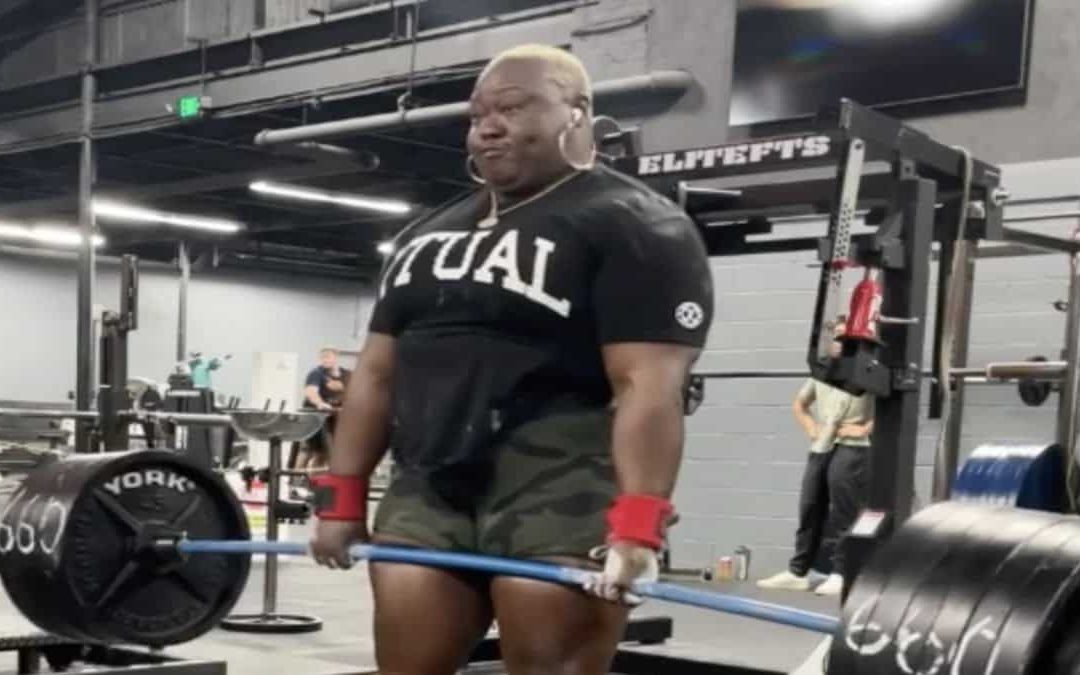 powerlifter-tamara-walcott-(+90kg)-deadlifts-299-kilograms-(660-pounds)-for-unofficial-raw-world-record
