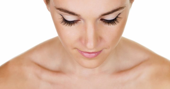 how-super-long-lashes-can-lead-to-dry-eyes,-from-an-md
