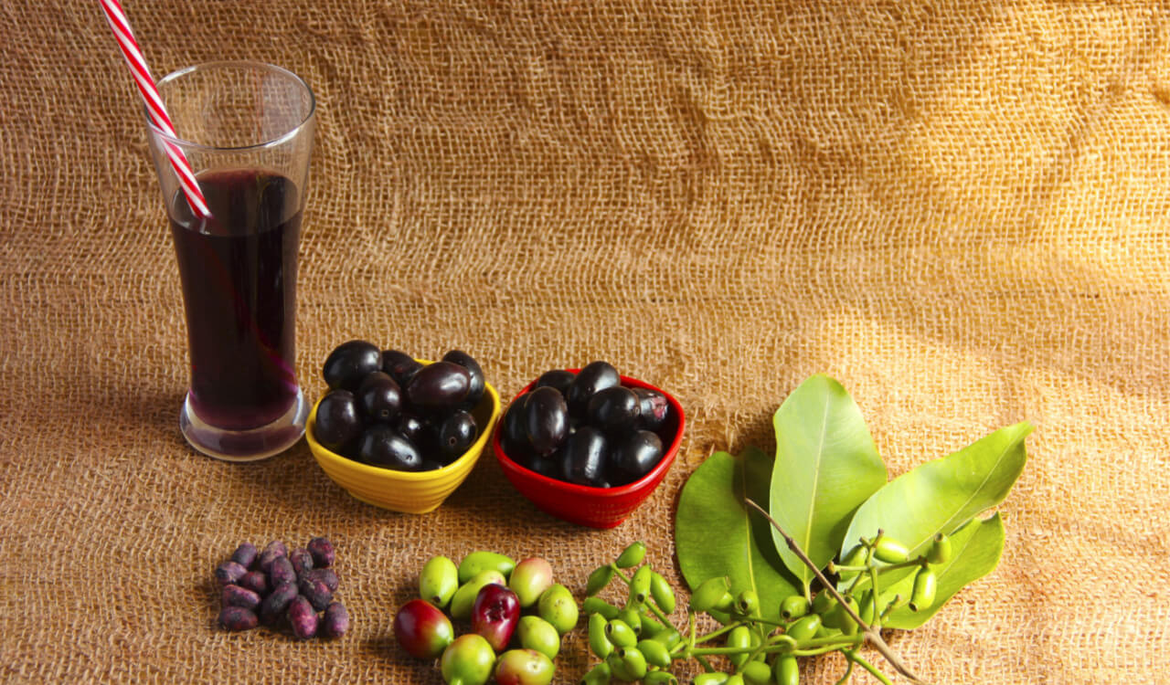 jamun-fruit-–-benefits,-nutritional-facts,-and-recipes