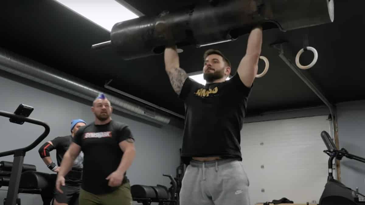 strongman-rob-kearney-and-crossfitters-mat-fraser-and-mal-o'brien-get-after-it-in-overhead-workout-–-breaking-muscle