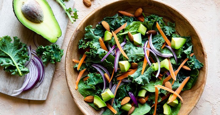 how-to-make-daniel-amen's-favorite-salad-for-brain-health