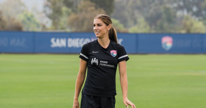 exactly-how-soccer-superstar-alex-morgan-stays-grounded-during-high-stress-games