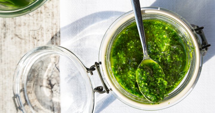this-ayurvedic-green-chutney-houses-a-secret-healthy-ingredient