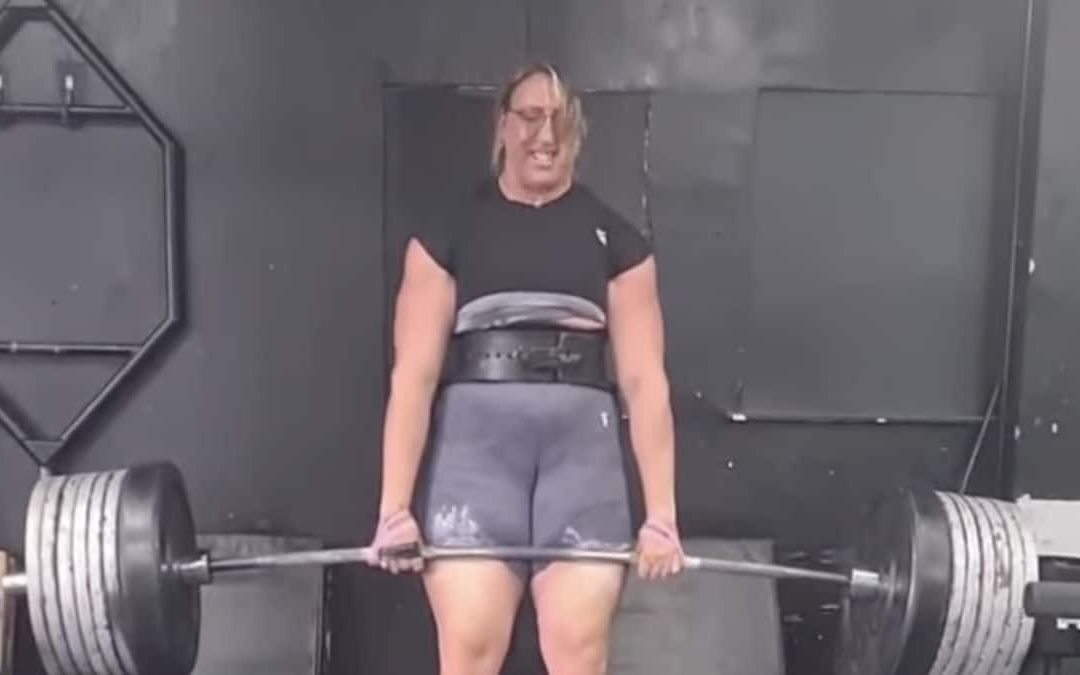 Strongwoman Lucy Underdown Deadlifts Unofficial World Record of 302.5 Kilograms (667 Pounds) in Training