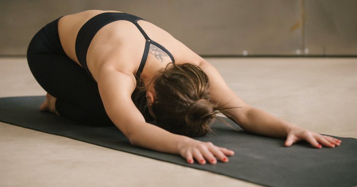 this-yoga-pose-helps-unload-tension-to-reset-your-body-&-mind