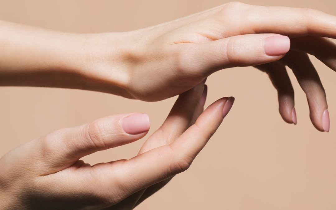 nail-slugging-benefits-+-how-to-do-it-correctly