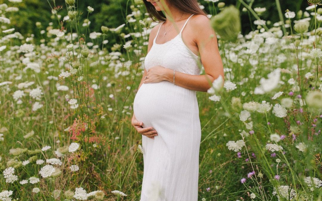 3-pregnancy-safe-skin-care-myths-this-derm-&-new-mom-wants-to-debunk