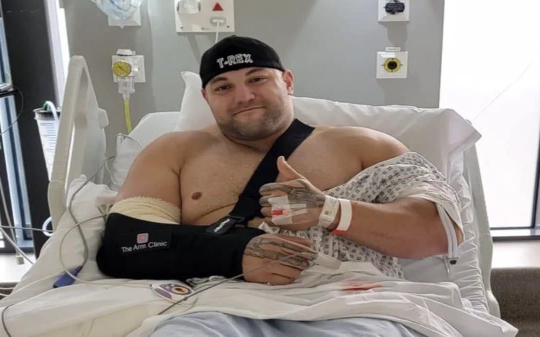 Strongman Evan Singleton's 2022 Season is Over After Successful Bicep Surgery