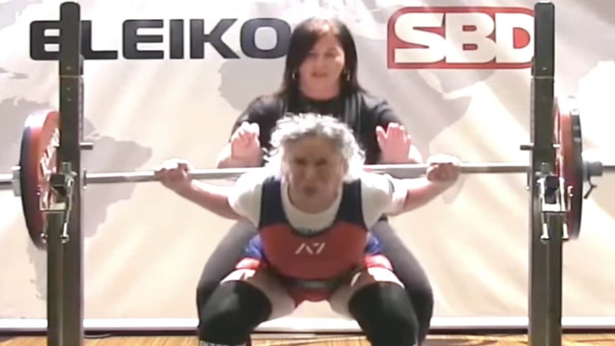 powerlifter-shelly-stettner-(63kg)-breaks-4-ipf-world-records-at-2022-masters-worlds