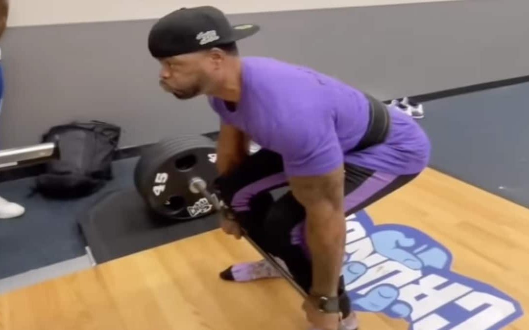 rapper-method-man,-showing-the-method-to-his-strength-madness,-deadlifts-500-pounds-at-age-51-–-breaking-muscle