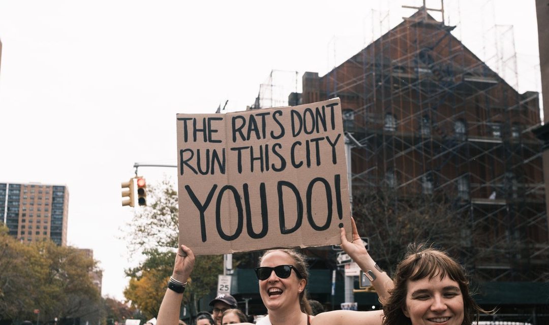 32-of-our-favorite-signs-from-the-nyc-marathon