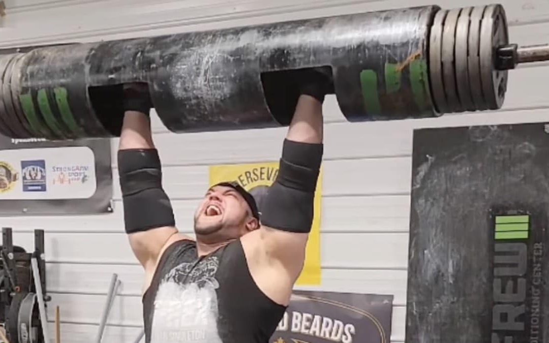 Strongman Evan Singleton Log Lifts 185 Kilograms (407 Pounds) After Biceps Injury – Breaking Muscle