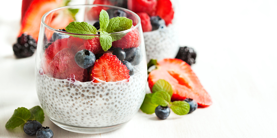 cookies-&-creamy-chia-almond-berry-pudding