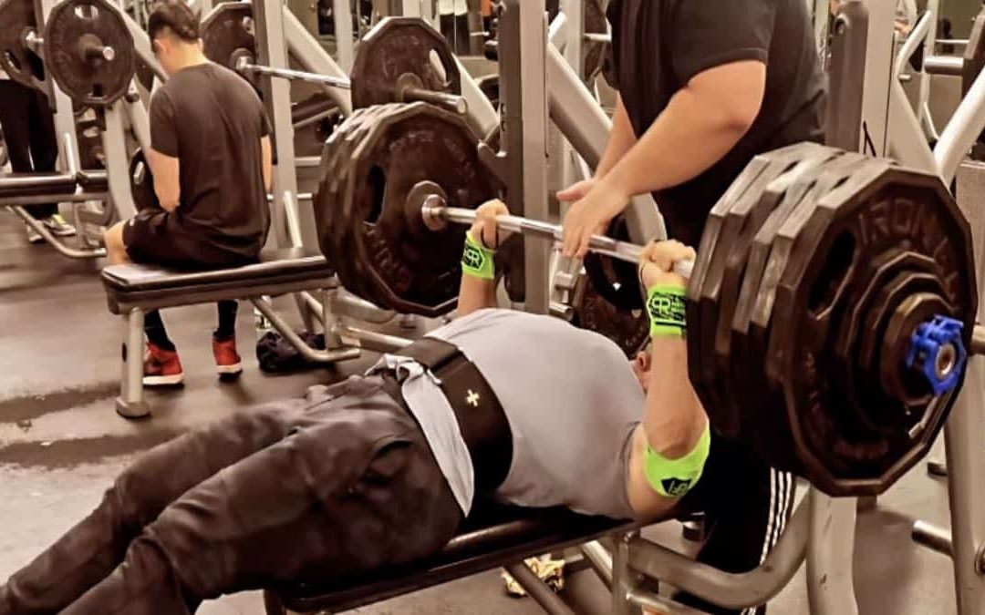 powerlifter-joseph-tumbarello-logs-a-ridiculous-281.2-kilogram-(620-pound)-larsen-press-pr-–-breaking-muscle
