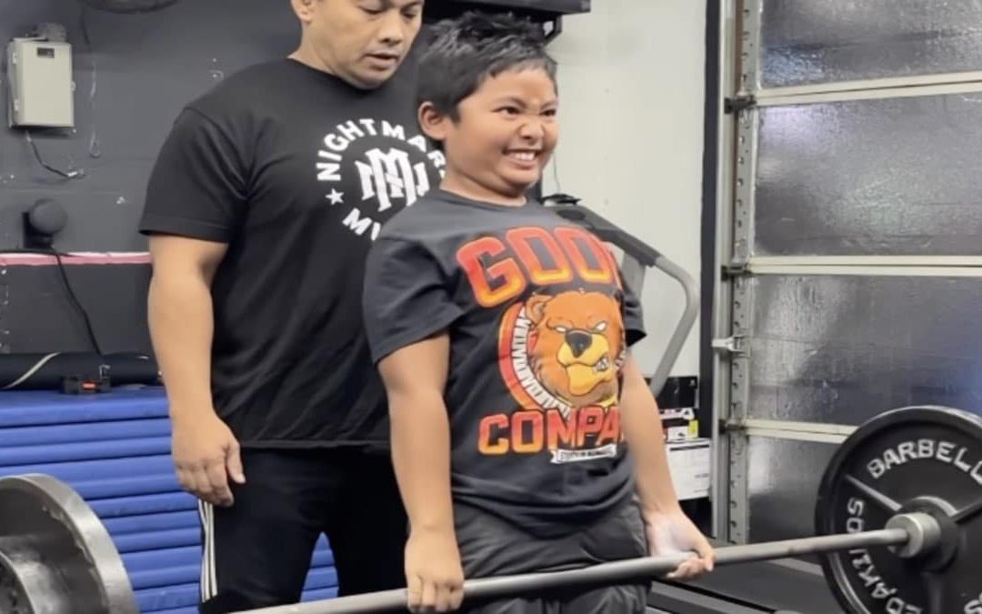 10-Year-Old Powerlifter Jordan Mica Scores a Beltless 83.9-Kilogram (185-Pound) Deadlift – Breaking Muscle