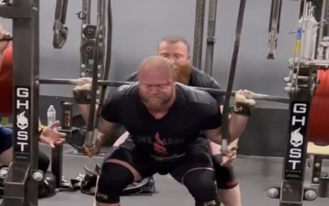 Phillip Herndon Squats 412.7 Kilograms (910 Pounds) For New Massive Personal Record – Breaking Muscle