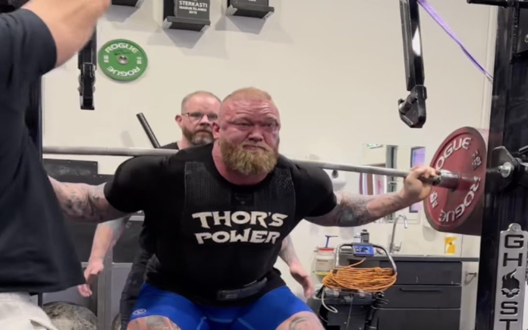 Hafthor Björnsson Squats 420 Kilograms (925.9 Pounds) Raw, Continues Powerful Return to Strongman – Breaking Muscle
