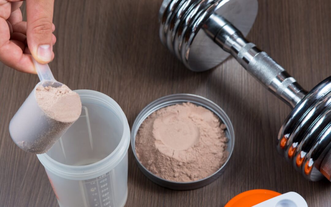 protein-powder:-benefits-and-common-myths:-healthifyme
